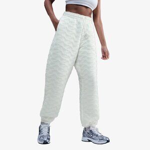 Nike Women's White Sportswear Phoenix Fleece Oversize Jacquard Jogger Pants S